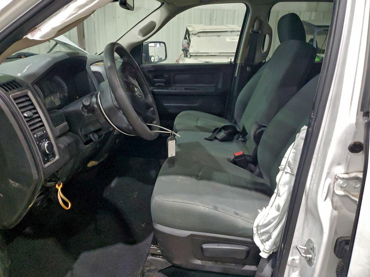 2019 RAM 1500 CLASSIC TRADESMAN photo 13