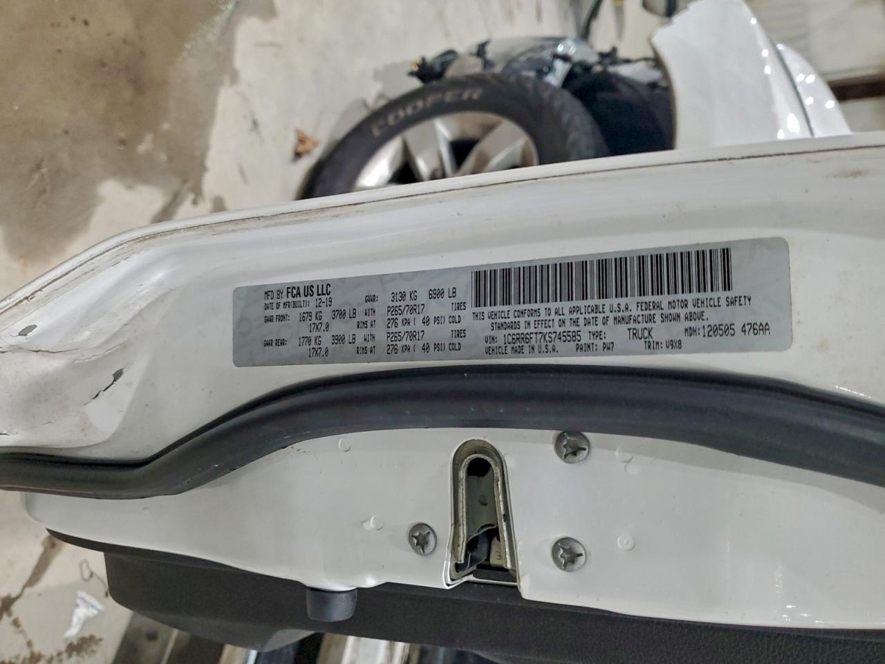 2019 RAM 1500 CLASSIC TRADESMAN photo 23
