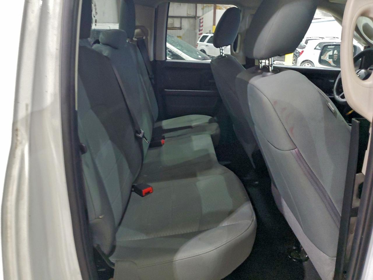 2019 RAM 1500 CLASSIC TRADESMAN photo 19