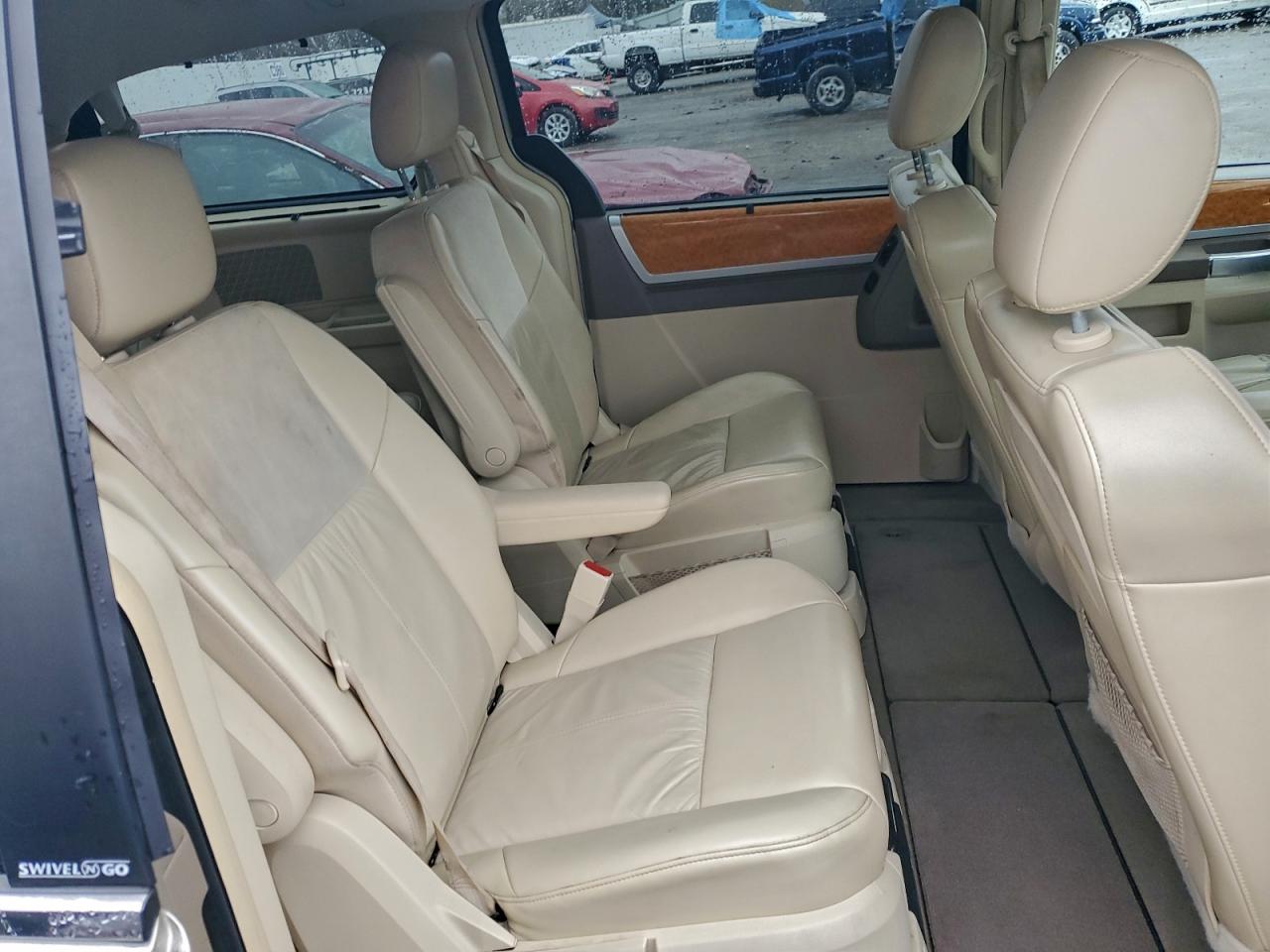 2008 CHRYSLER TOWN & COUNTRY LIMITED photo 11