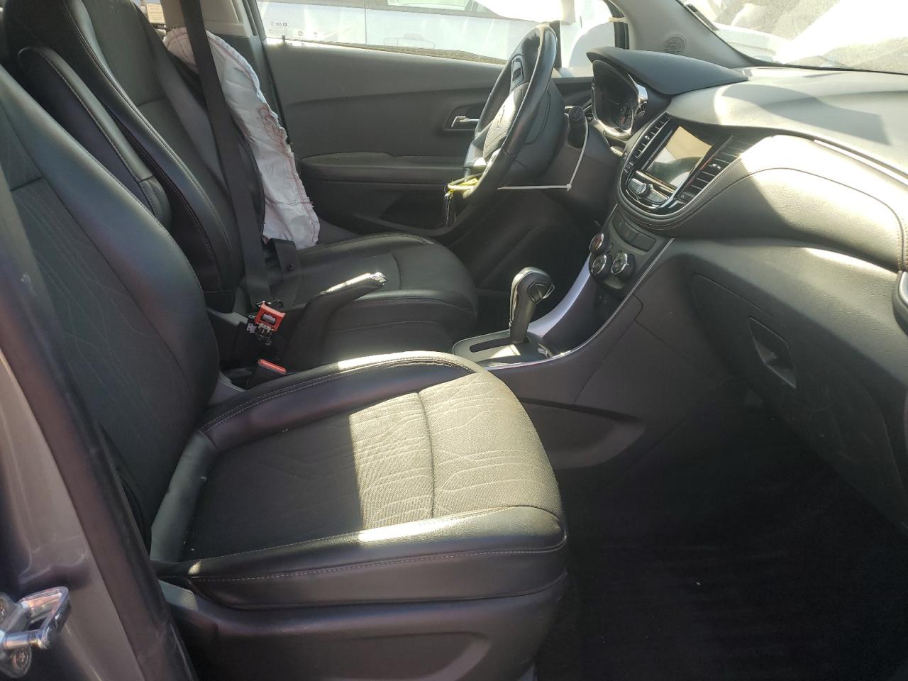 2019 CHEVROLET TRAX 1LT photo 7