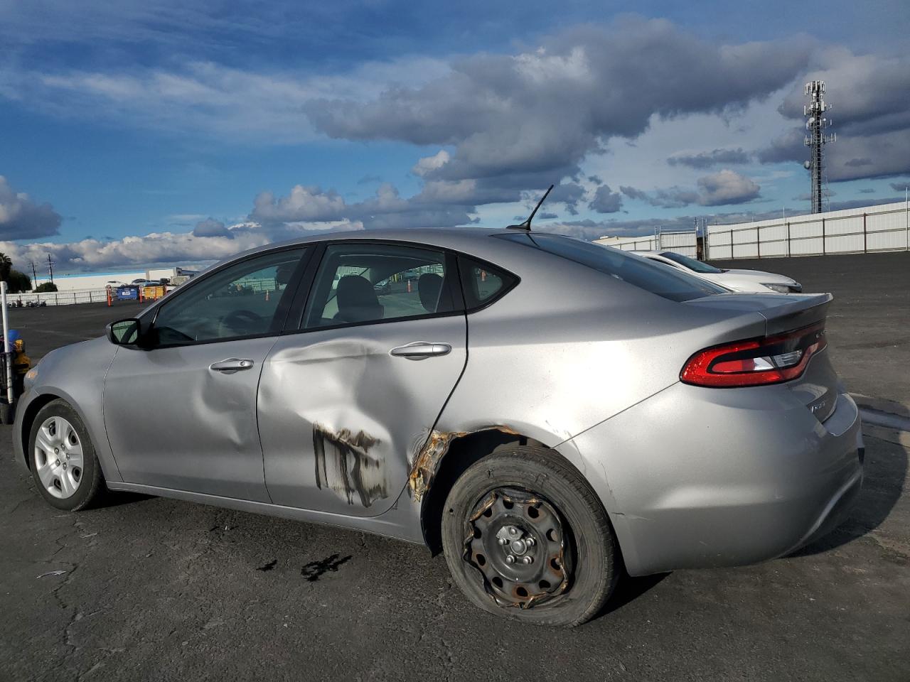 2015 DODGE DART SE photo 4