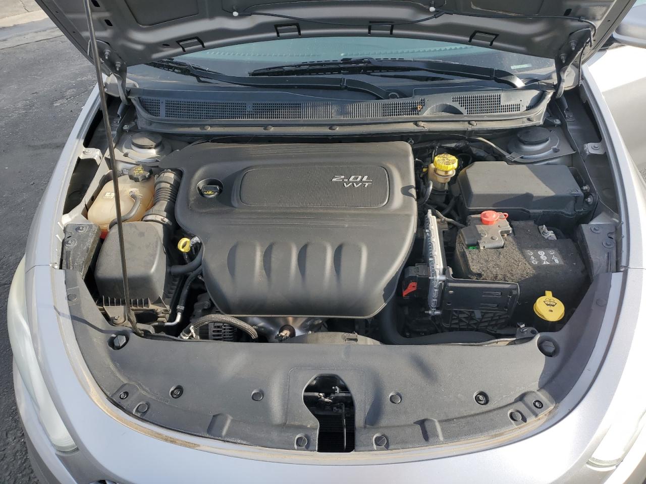 2015 DODGE DART SE photo 31