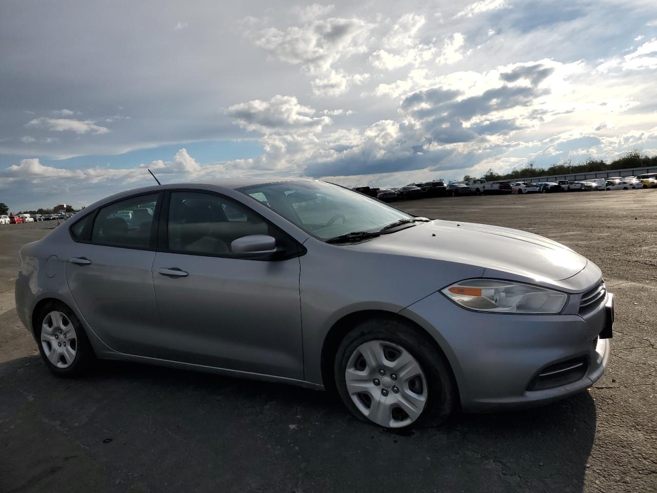 2015 DODGE DART SE photo 10