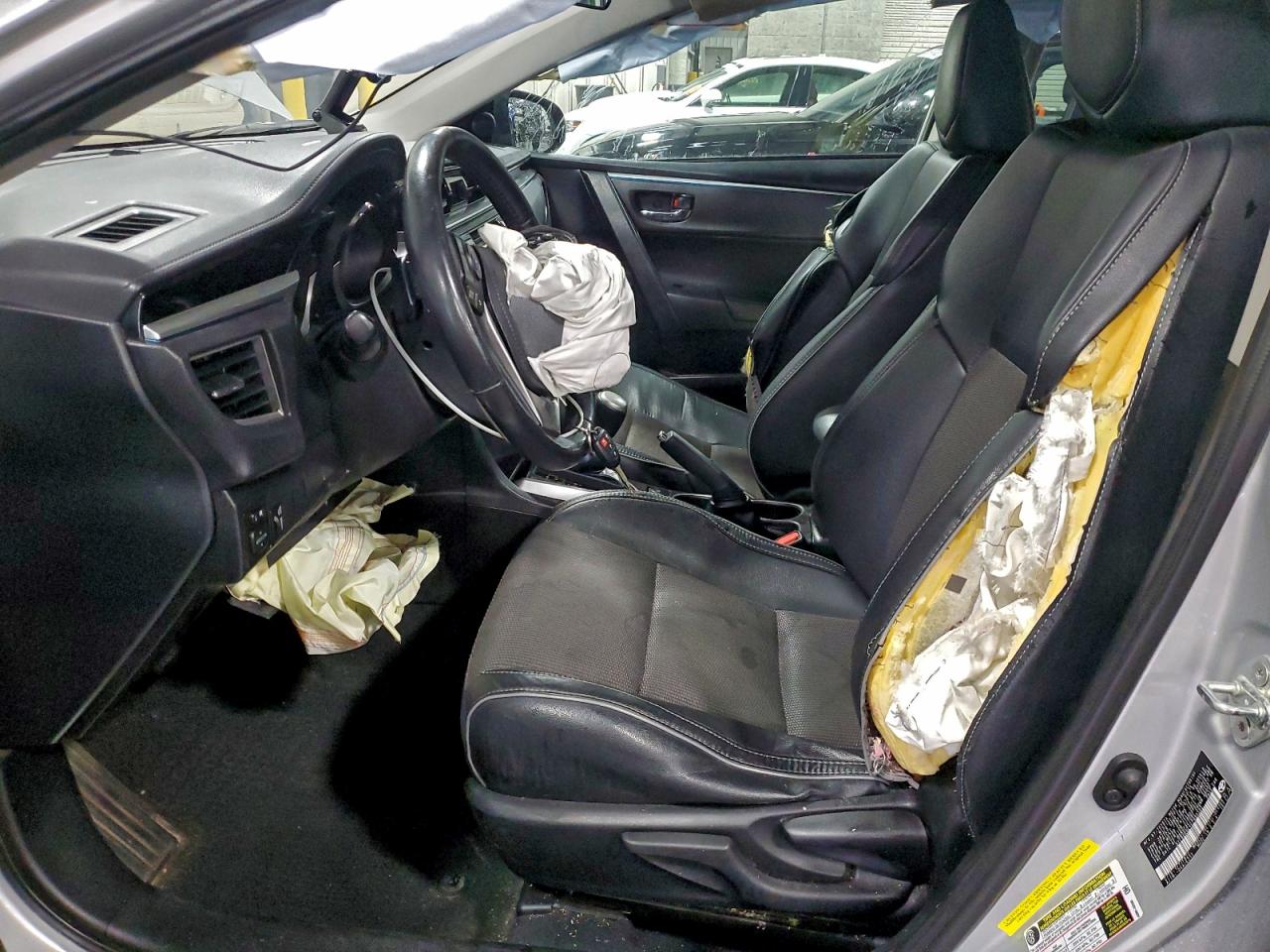2014 TOYOTA COROLLA L photo 7