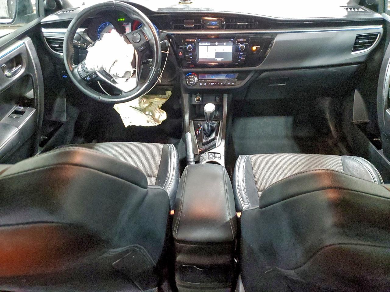 2014 TOYOTA COROLLA L photo 8