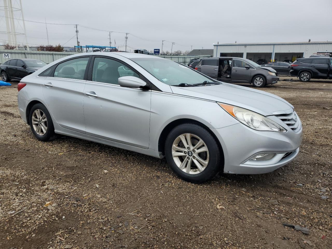 2013 HYUNDAI SONATA GLS photo 7