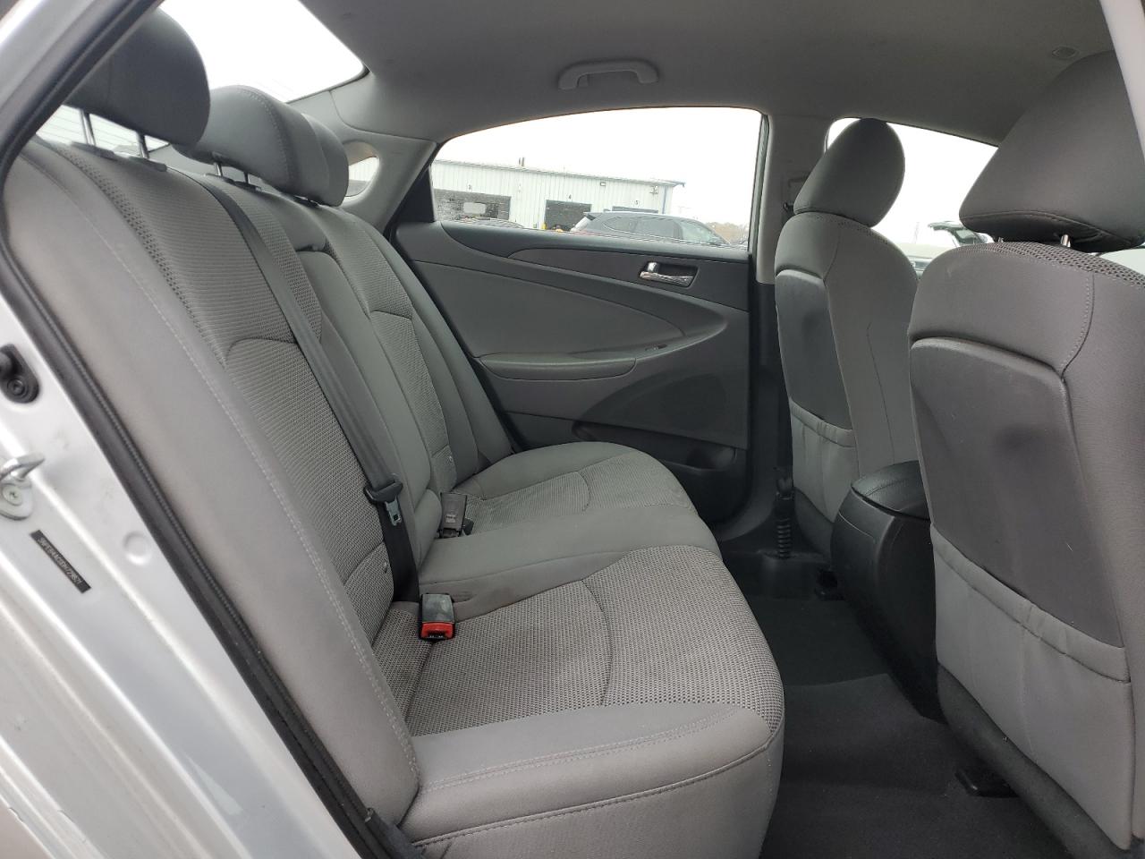 2013 HYUNDAI SONATA GLS photo 19