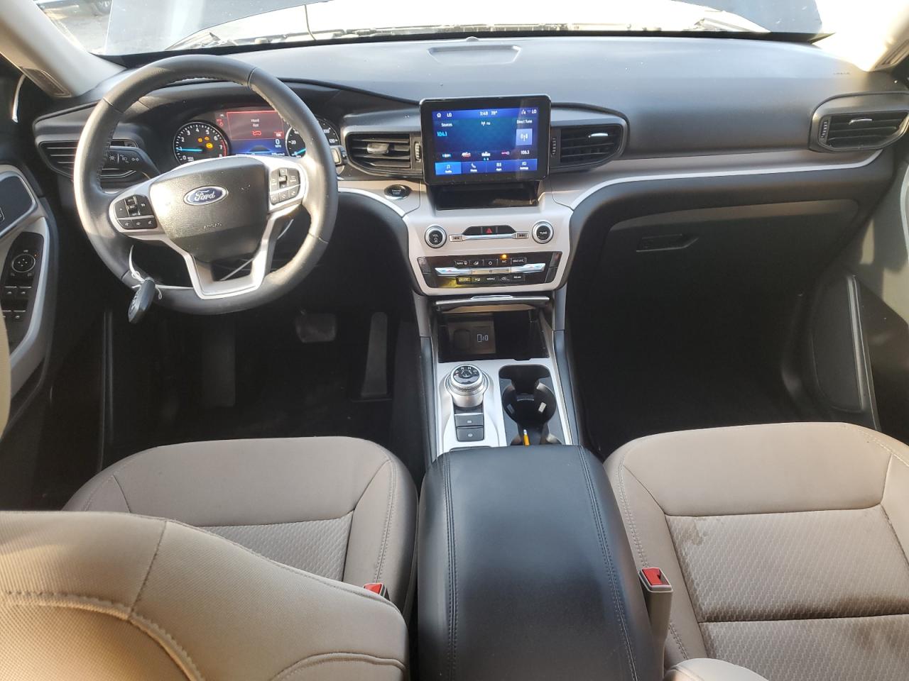 2023 FORD EXPLORER XLT photo 15