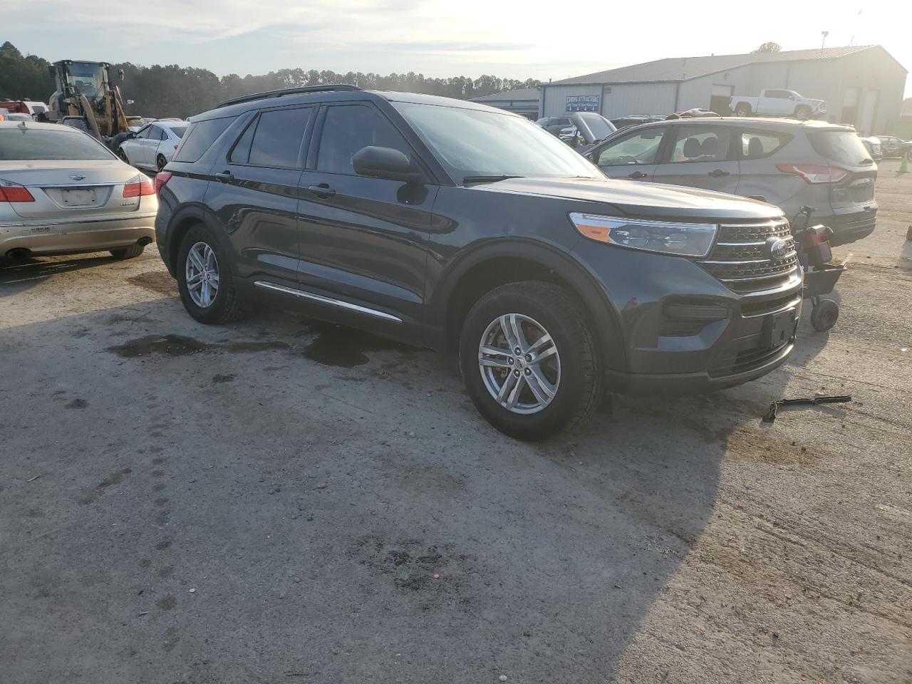 2023 FORD EXPLORER XLT photo 7