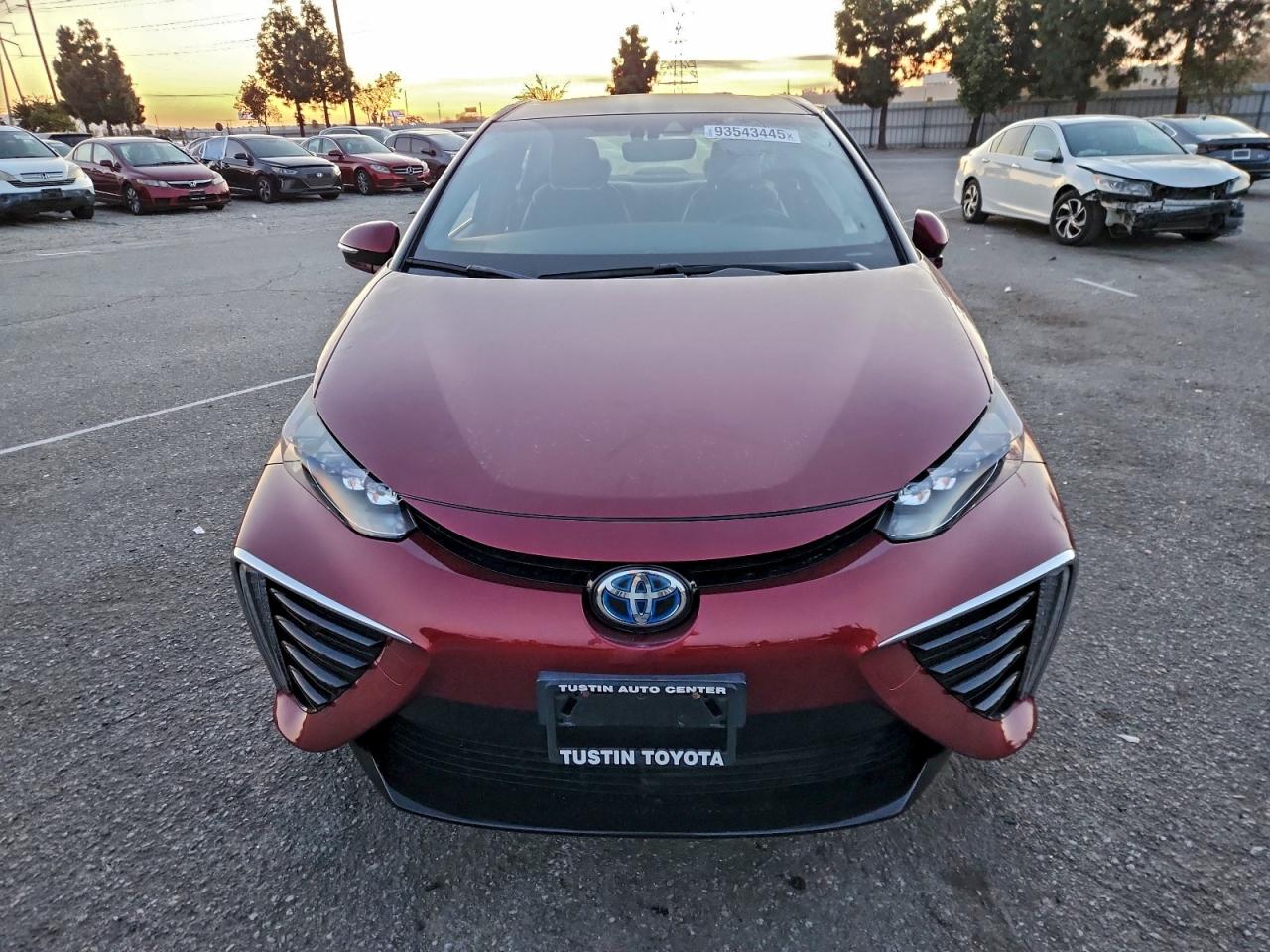 2017 TOYOTA MIRAI BASE photo 9