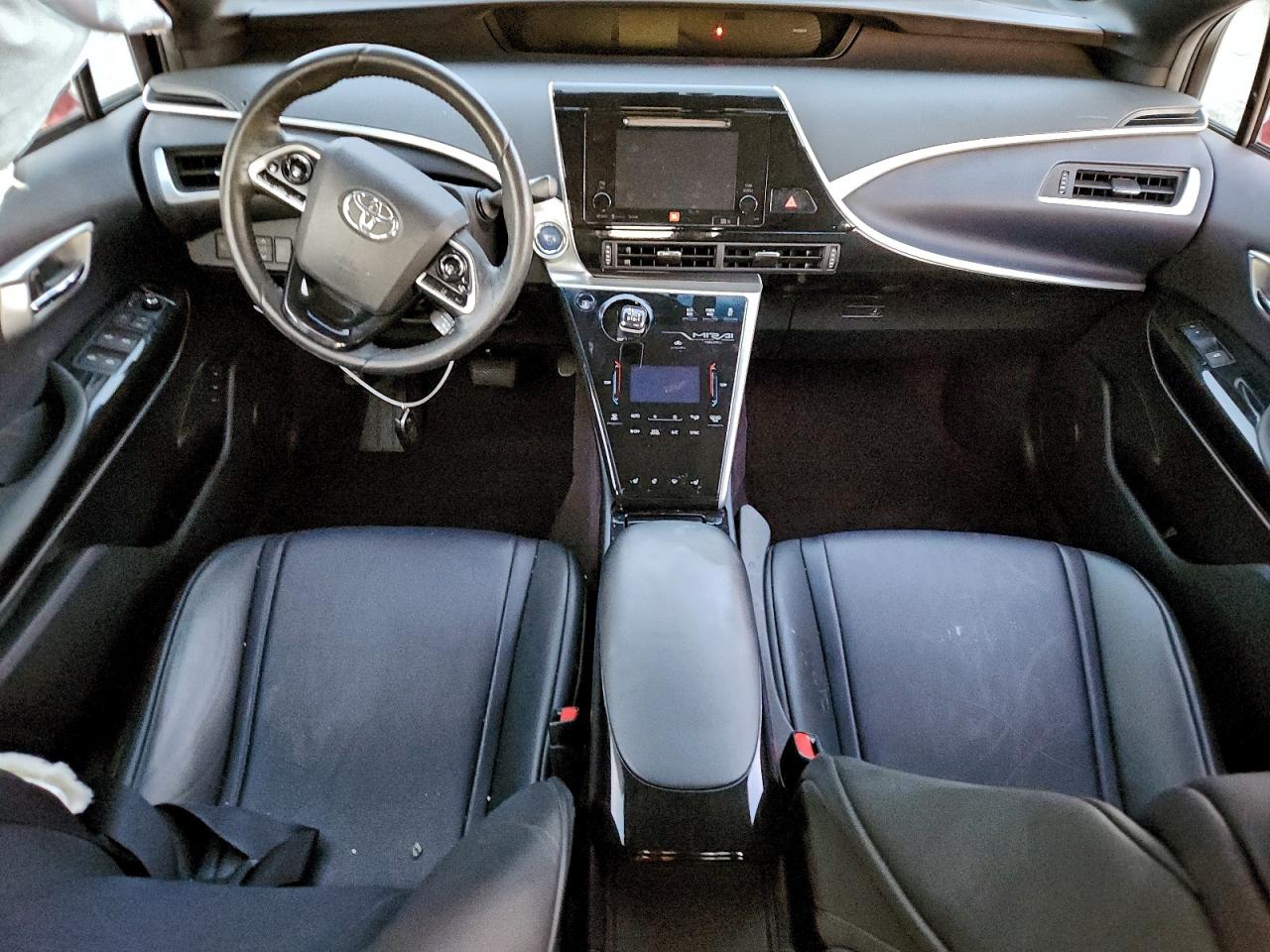 2017 TOYOTA MIRAI BASE photo 15