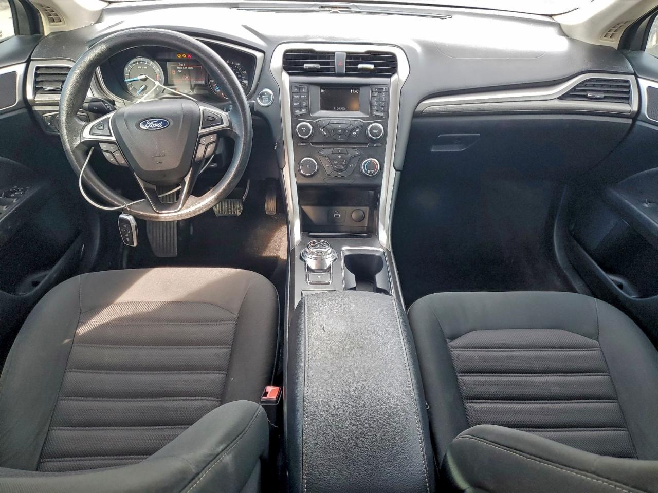 2018 FORD FUSION SE photo 15