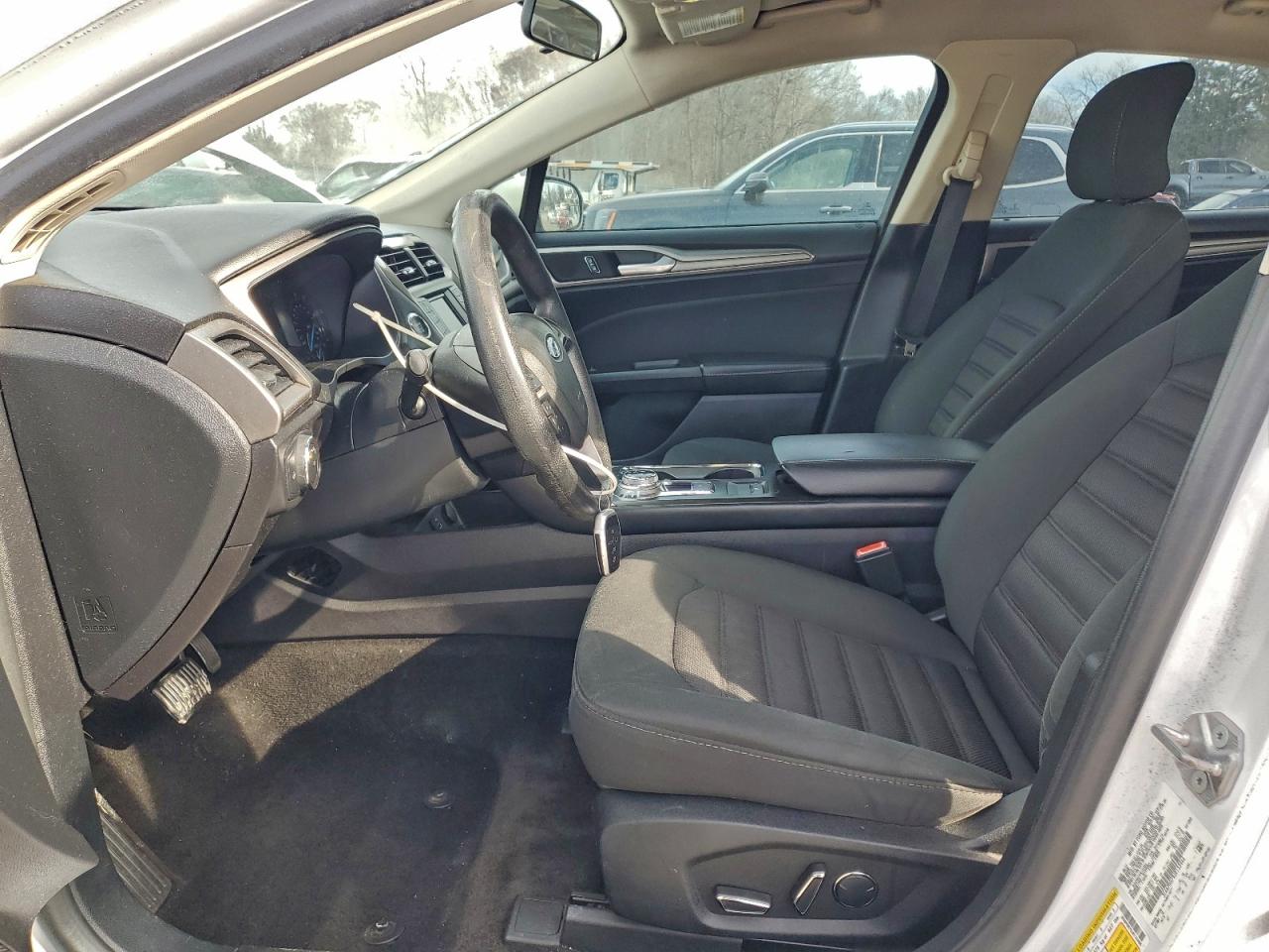 2018 FORD FUSION SE photo 13