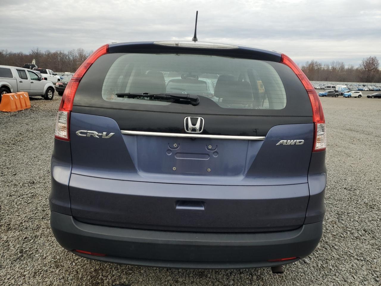 2013 HONDA CR-V LX photo 11
