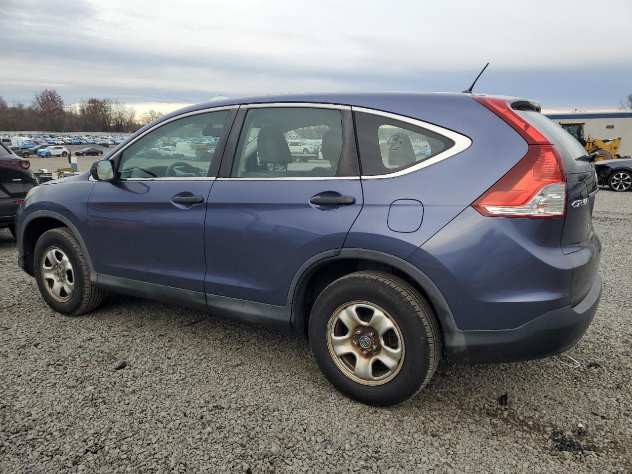 2013 HONDA CR-V LX photo 3