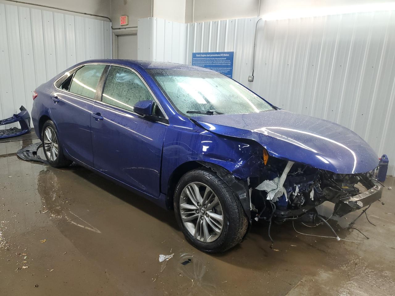 2015 TOYOTA CAMRY SE photo 7