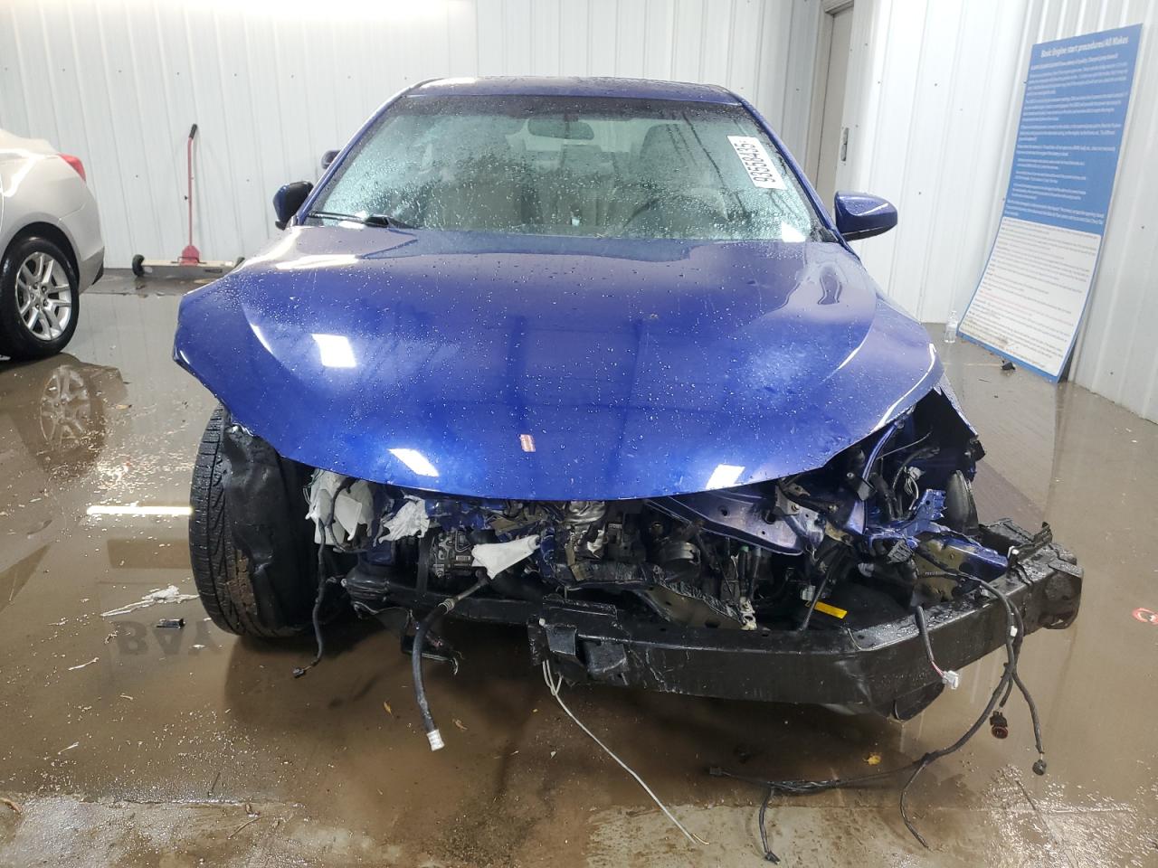 2015 TOYOTA CAMRY SE photo 9
