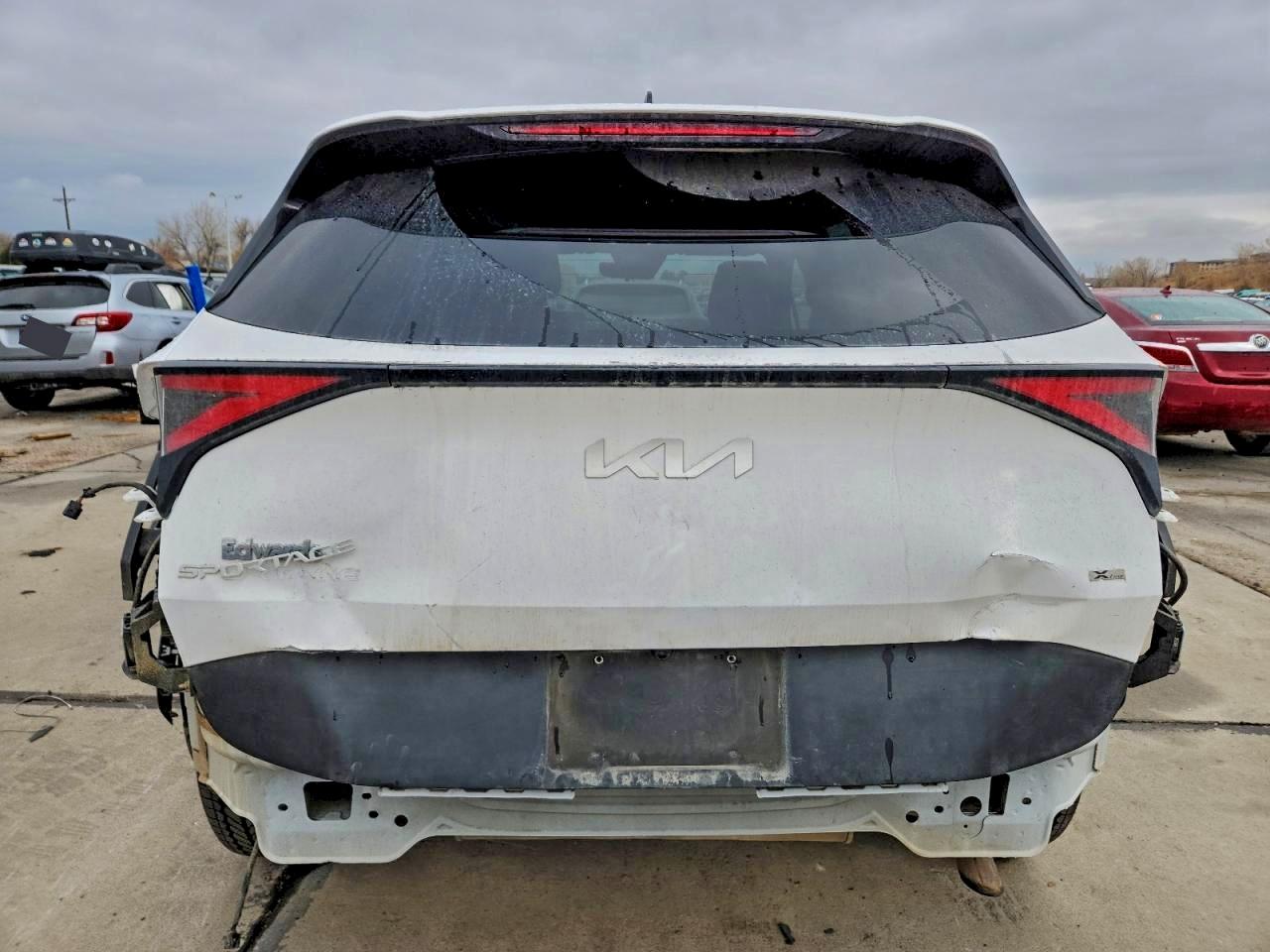 2023 KIA SPORTAGE X LINE photo 6