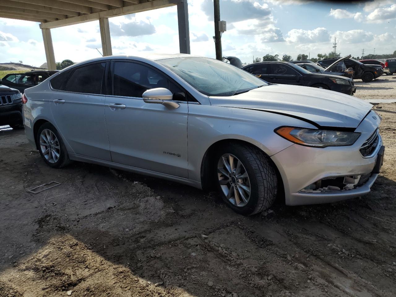 2017 FORD FUSION SE HYBRID photo 4