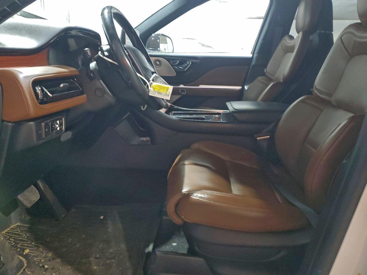 2020 LINCOLN AVIATOR RESERVE photo 7
