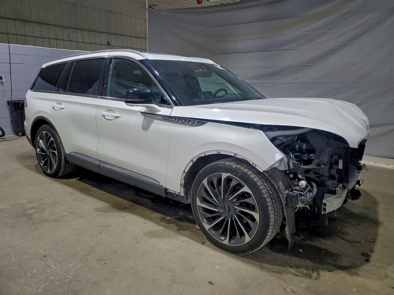 2020 LINCOLN AVIATOR RESERVE photo 4