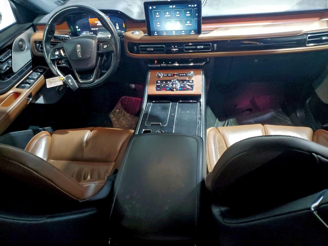 2020 LINCOLN AVIATOR RESERVE photo 8
