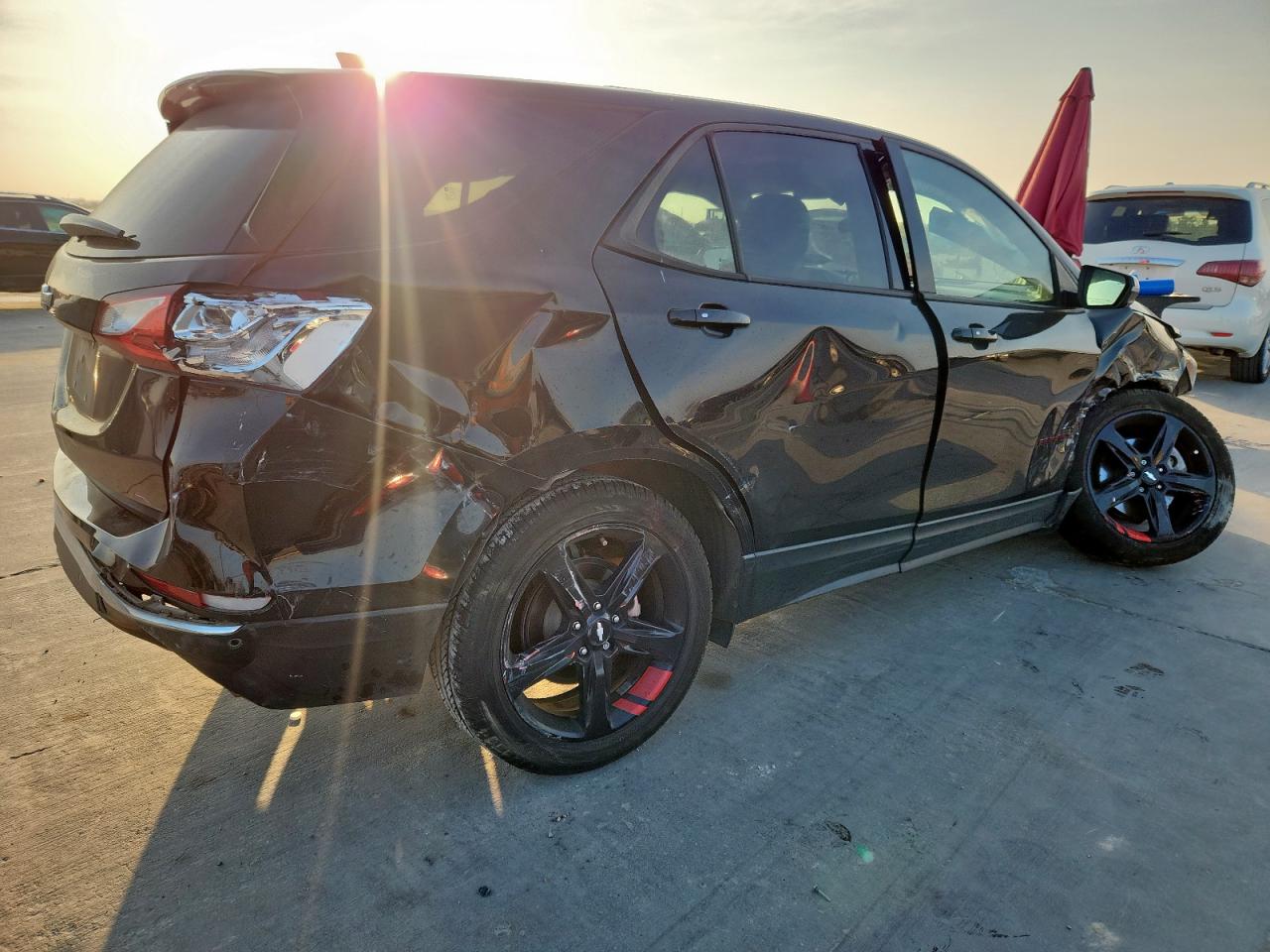 2019 CHEVROLET EQUINOX LT photo 3