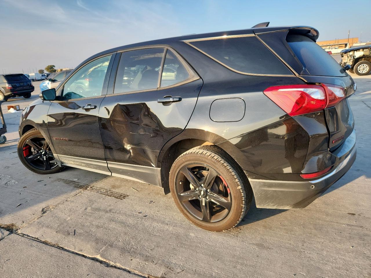 2019 CHEVROLET EQUINOX LT photo 2