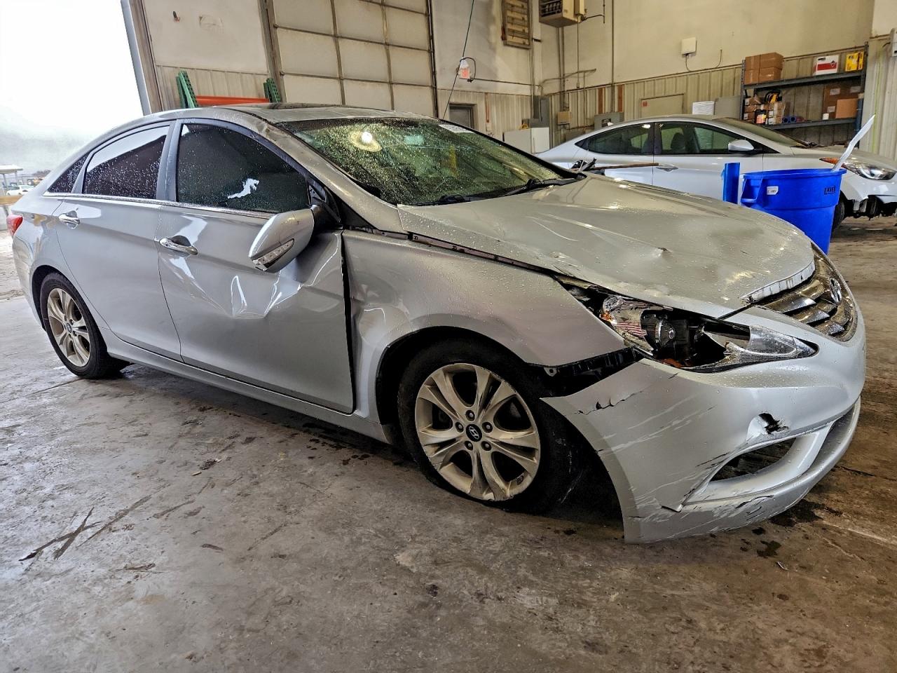 2011 HYUNDAI SONATA SE photo 4