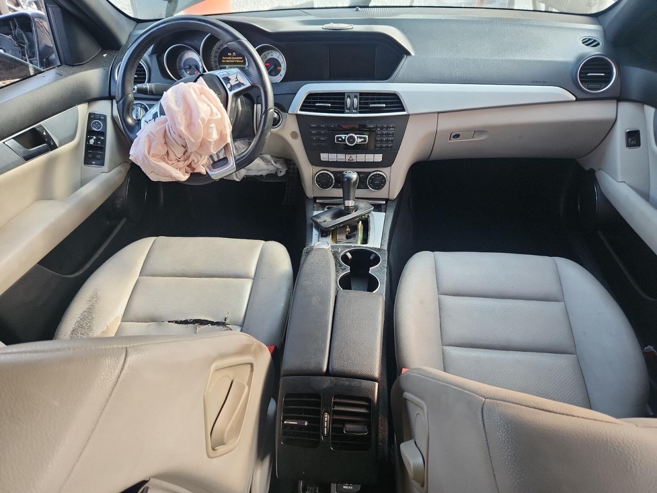 2013 MERCEDES-BENZ C 250 photo 8