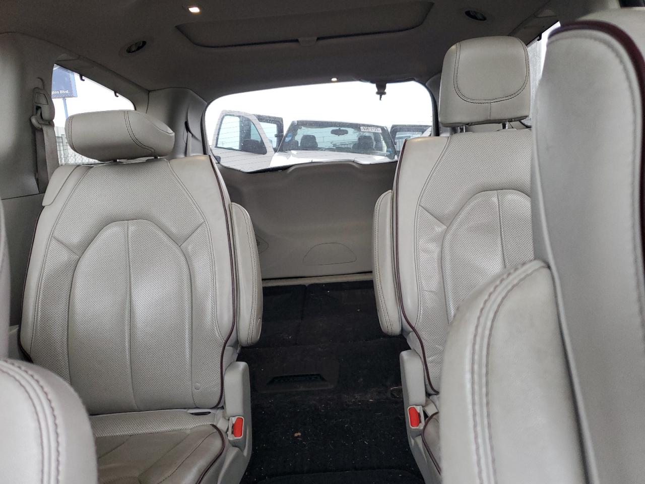 2019 CHRYSLER PACIFICA LIMITED photo 10