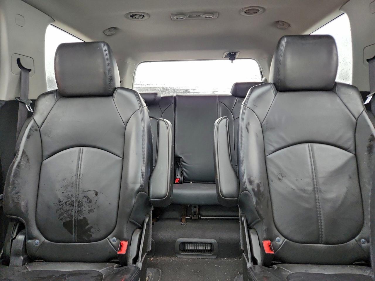 2011 GMC ACADIA SLT-2 photo 10
