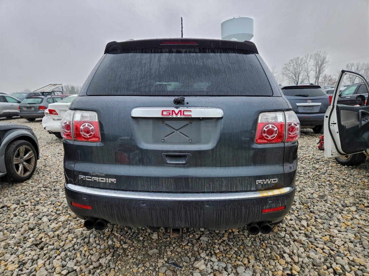 2011 GMC ACADIA SLT-2 photo 6