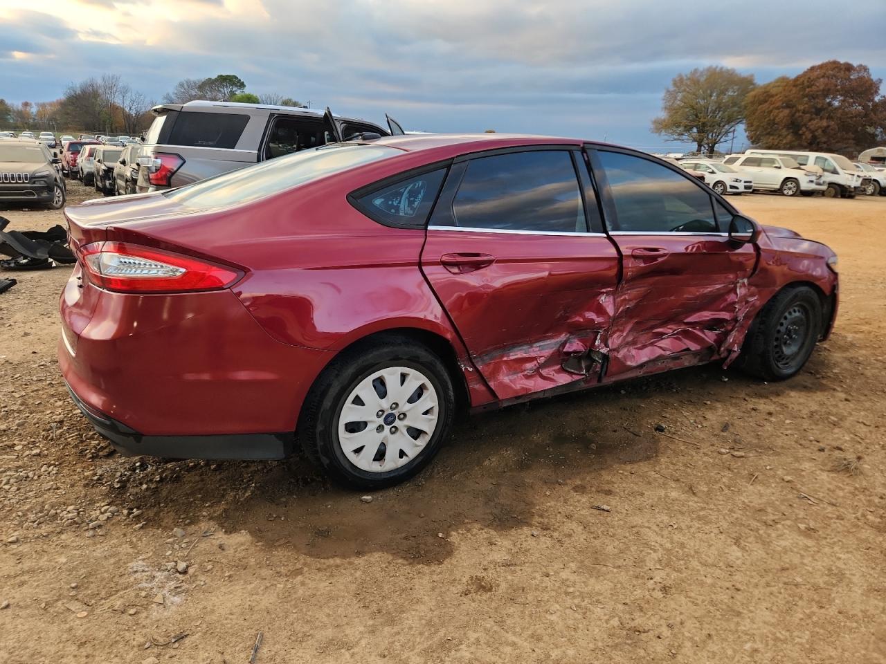 2013 FORD FUSION S photo 7