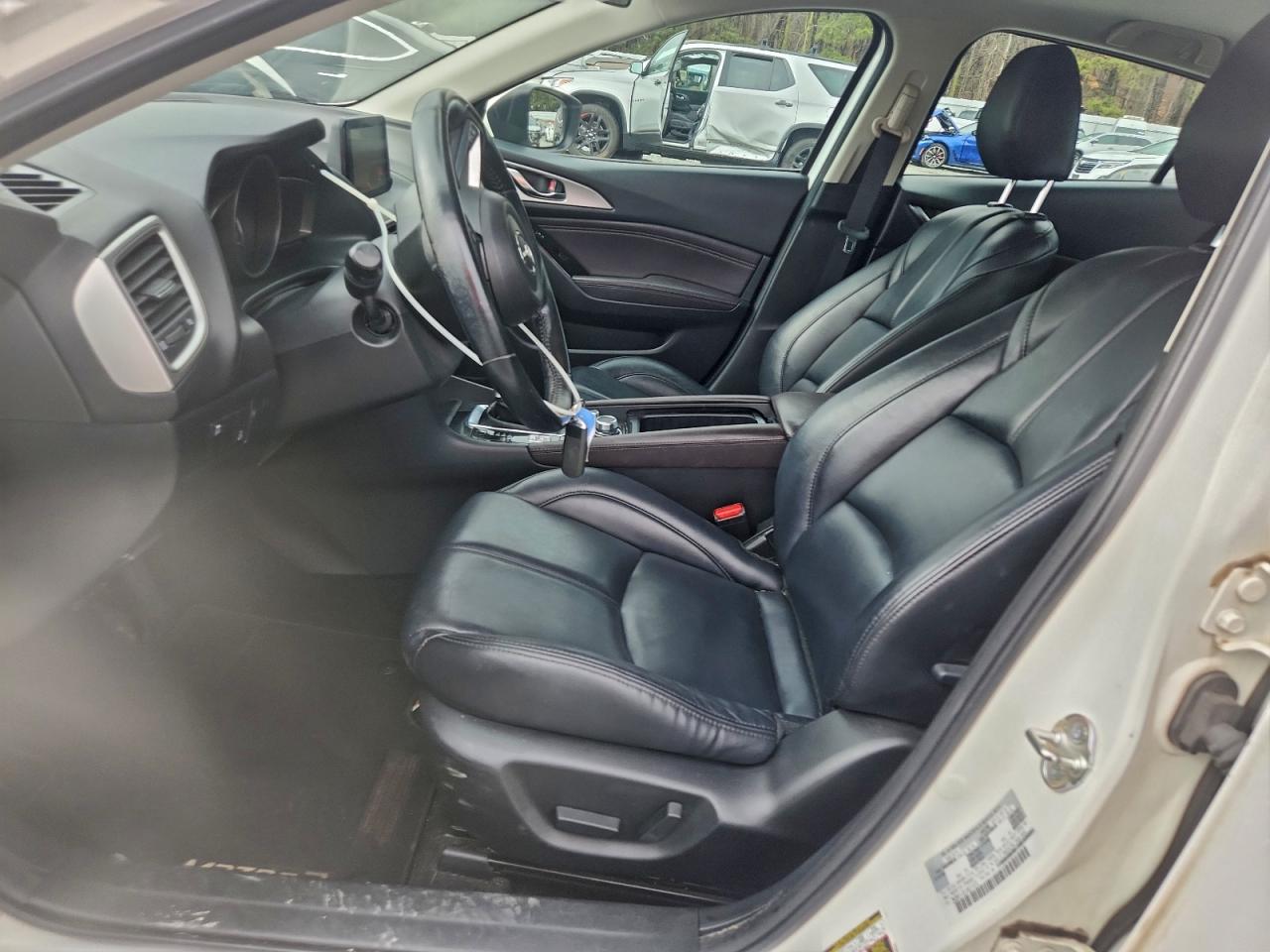 2018 MAZDA 3 TOURING photo 19