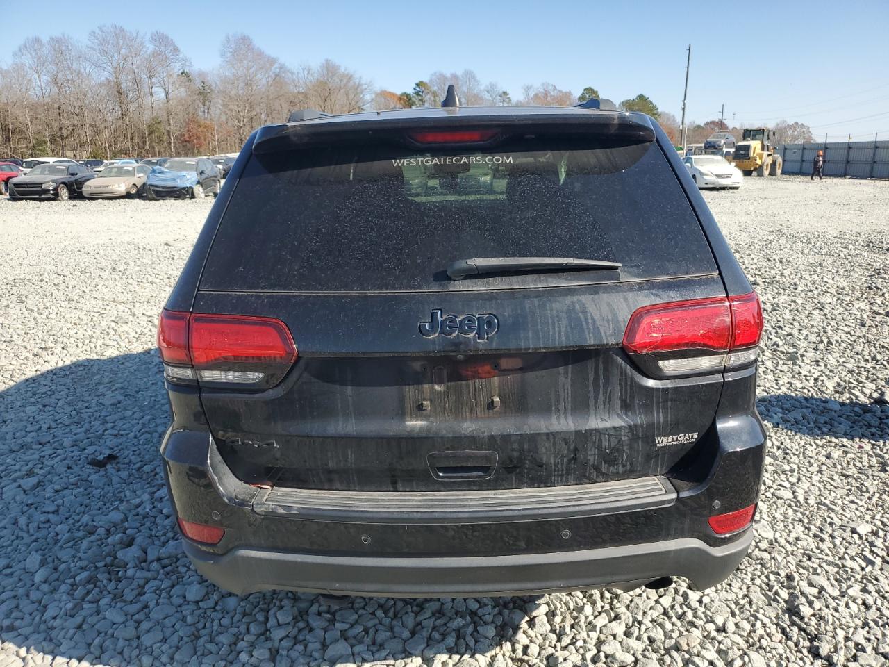 2019 JEEP GRAND CHEROKEE LAREDO photo 6