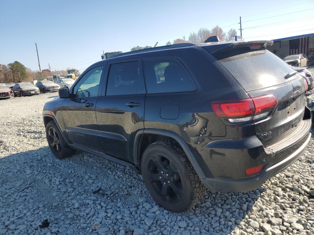 2019 JEEP GRAND CHEROKEE LAREDO photo 2