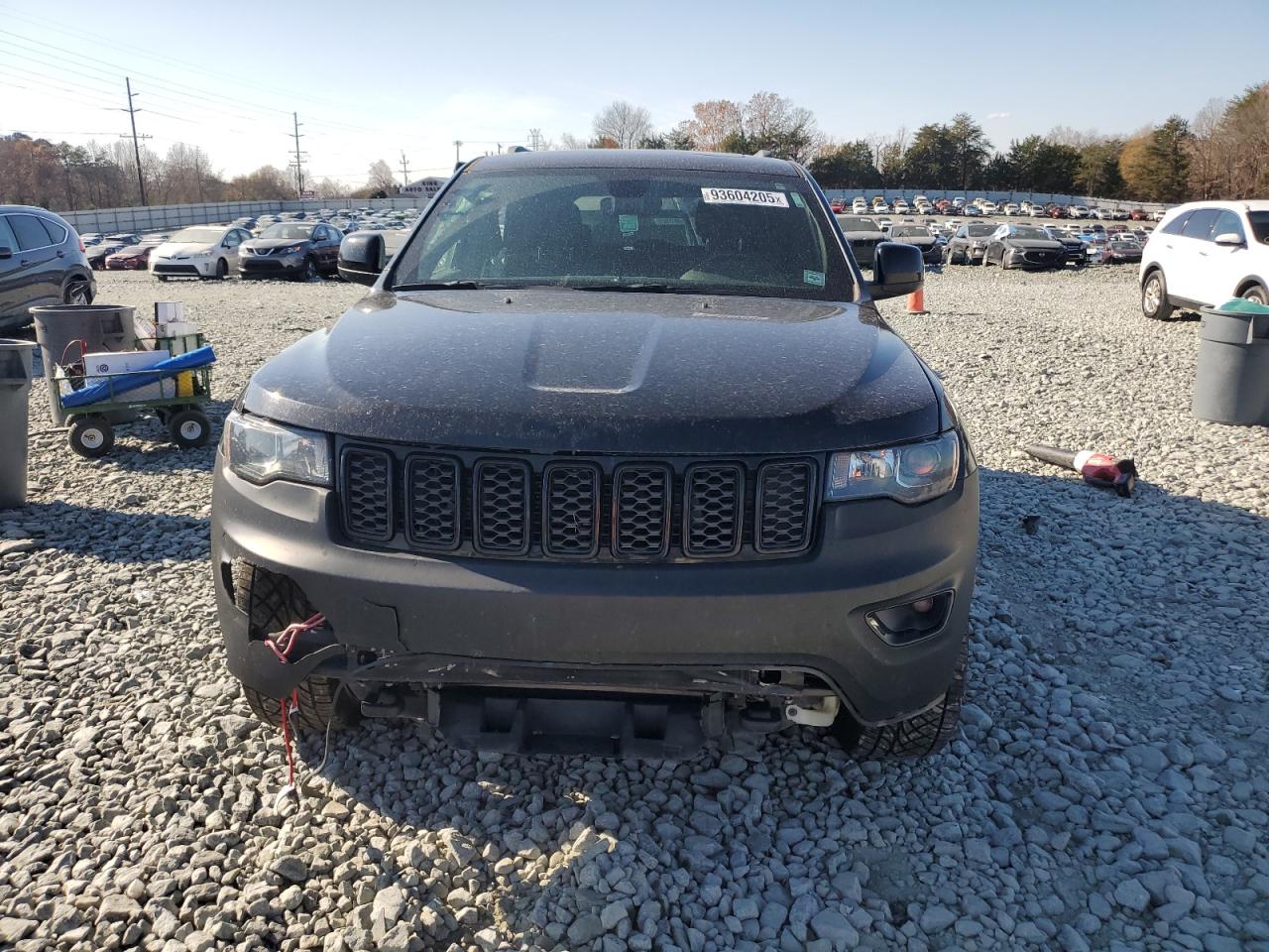 2019 JEEP GRAND CHEROKEE LAREDO photo 5