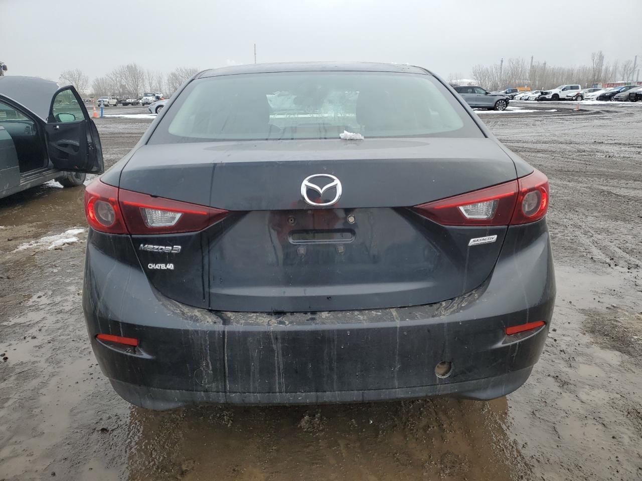 2018 MAZDA 3 GS photo 11