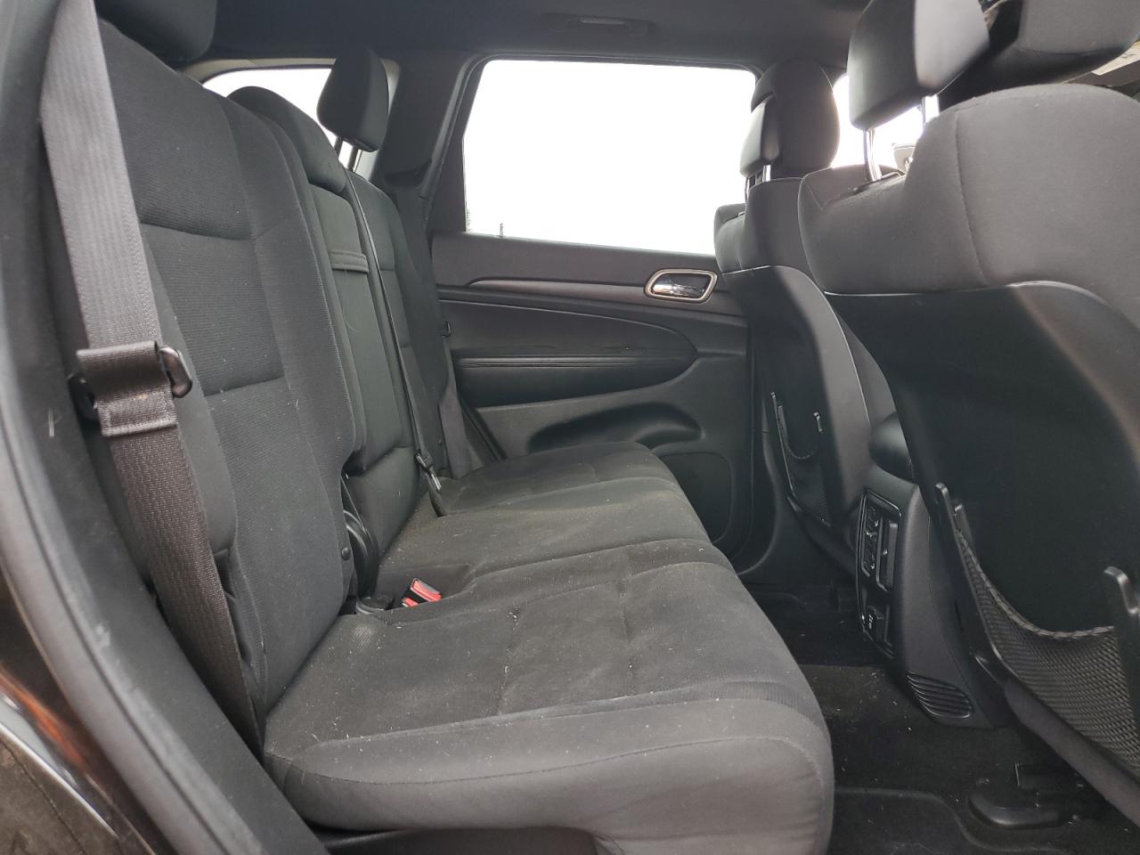 2015 JEEP GRAND CHEROKEE LAREDO photo 21