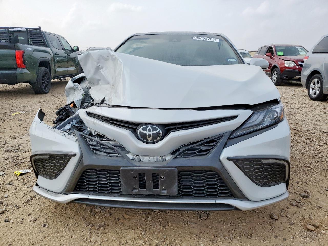 2023 TOYOTA CAMRY XSE photo 9