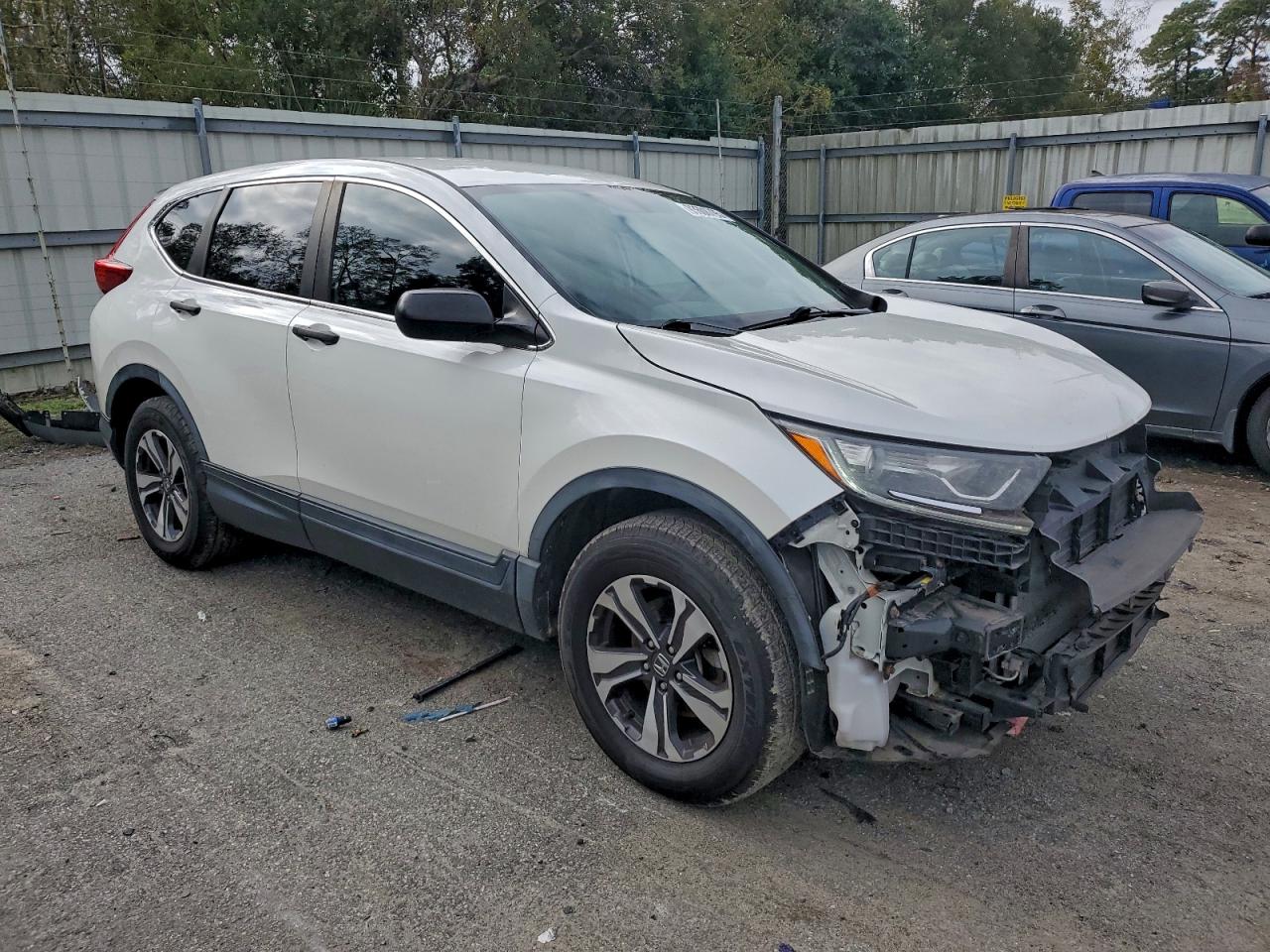 2017 HONDA CR-V LX photo 10