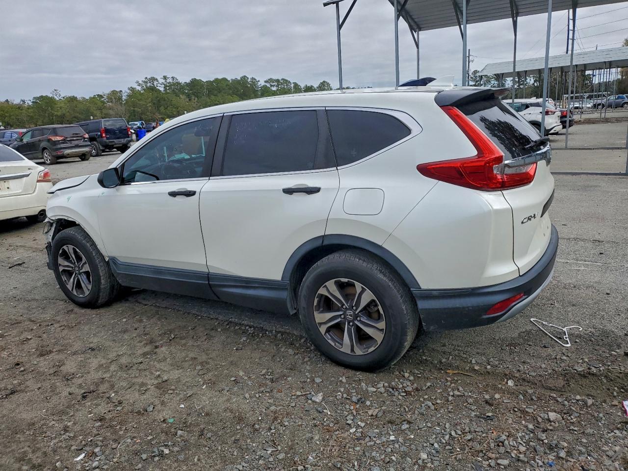 2017 HONDA CR-V LX photo 4