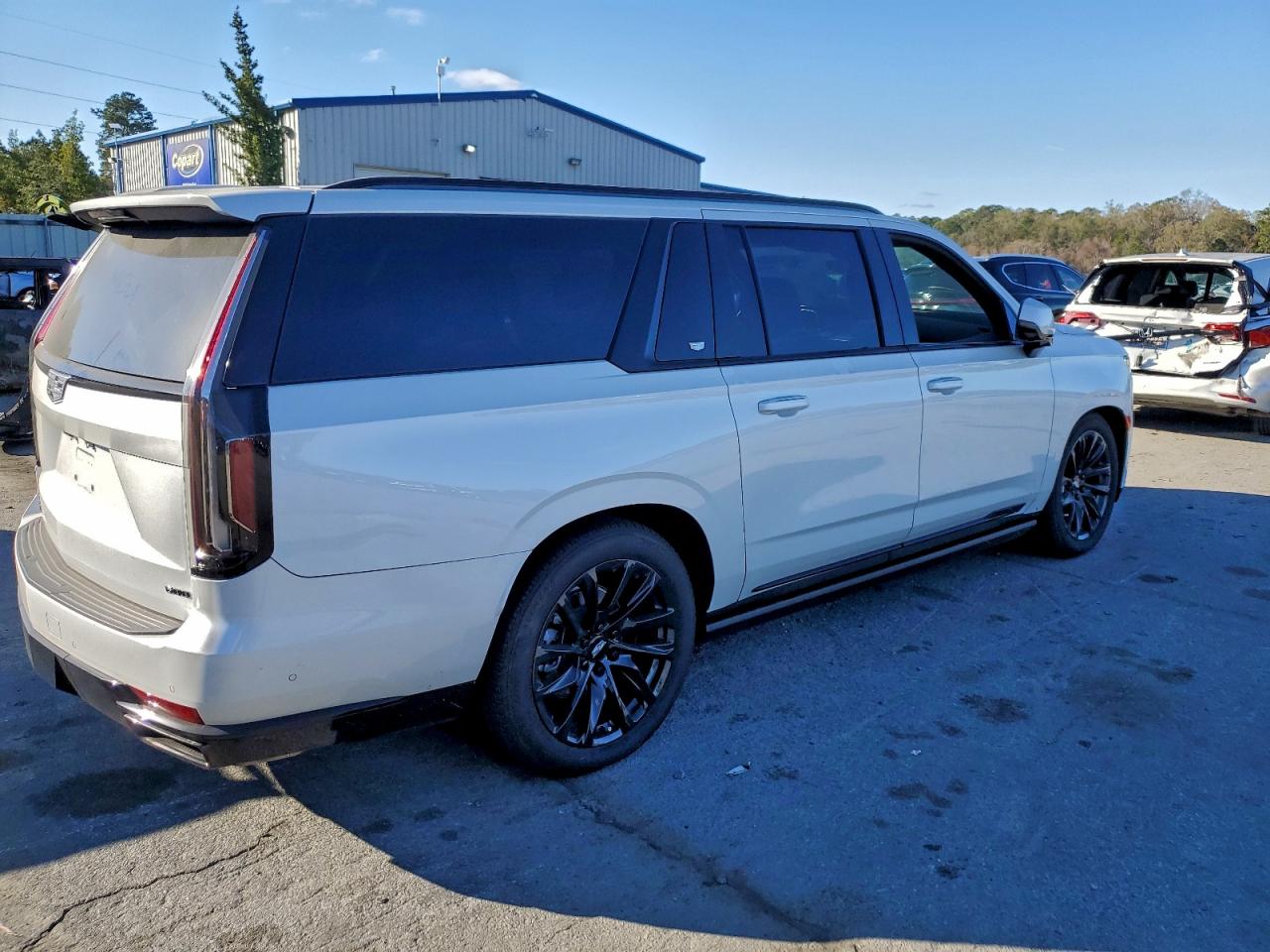 2024 CADILLAC ESCALADE ESV SPORT photo 7