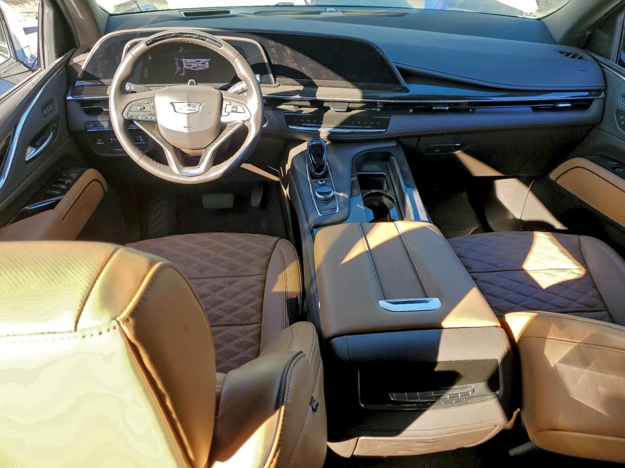 2024 CADILLAC ESCALADE ESV SPORT photo 22