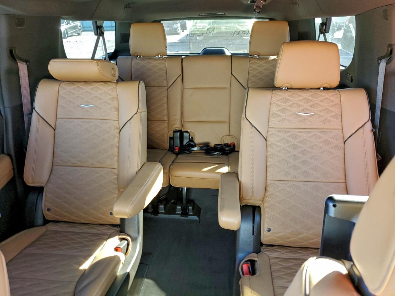 2024 CADILLAC ESCALADE ESV SPORT photo 28