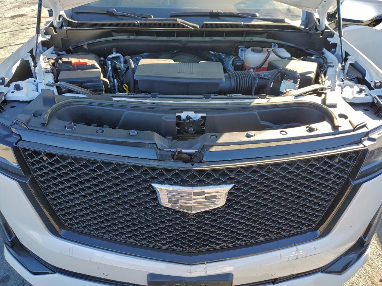 2024 CADILLAC ESCALADE ESV SPORT photo 34