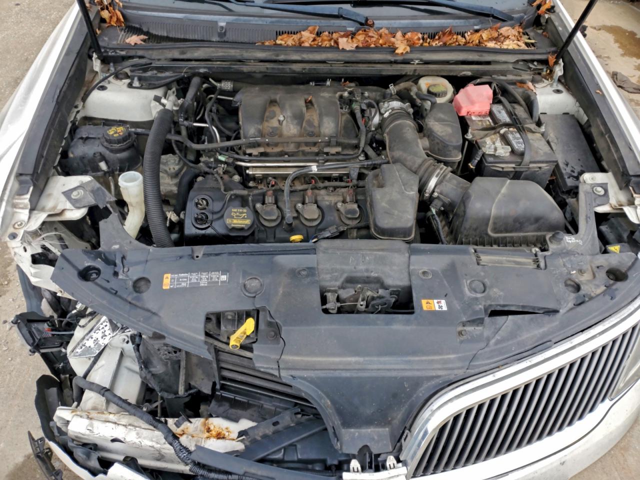 2013 LINCOLN MKS photo 31