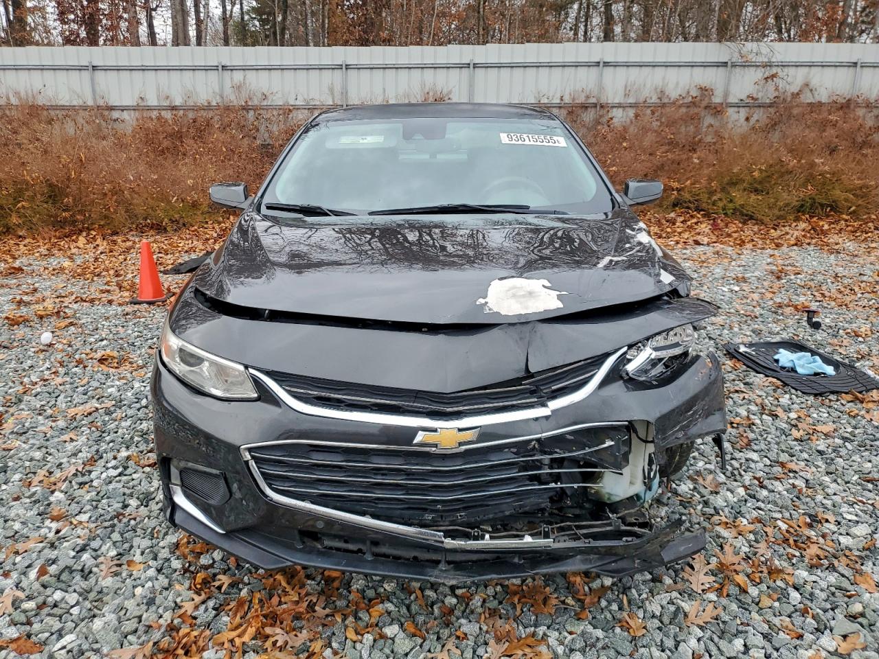 2017 CHEVROLET MALIBU LT photo 5